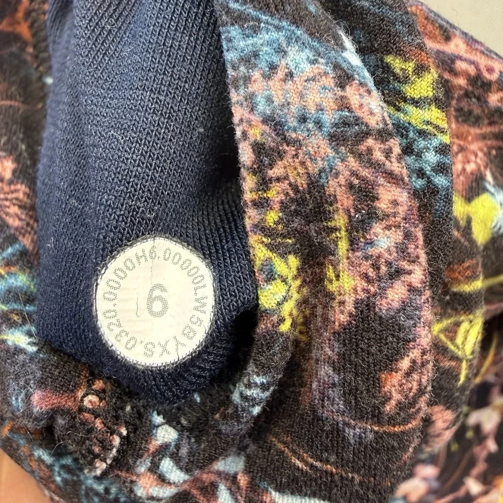 Lululemon Women's Multicolor/Black Floral Leggings Size 6 Pull-On Skinny